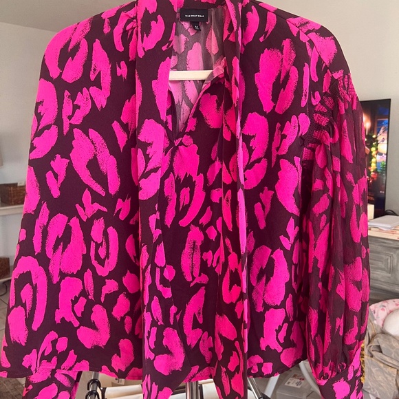 Who What Wear Pink + Burgundy Leopard Print Blouse • Tie-Neck Long Sleeve Top • - Picture 1 of 6